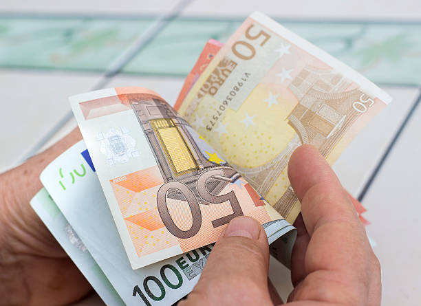 f eur215